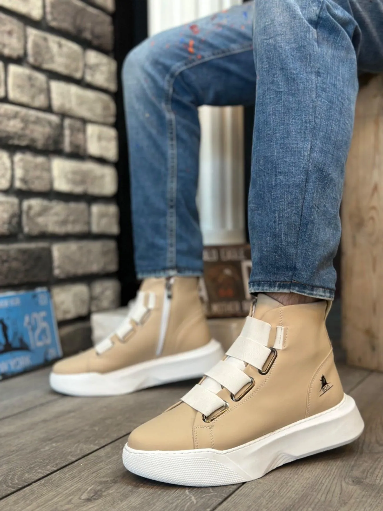 BA0142 Banded Men's High Sole Cream White Sports Boots