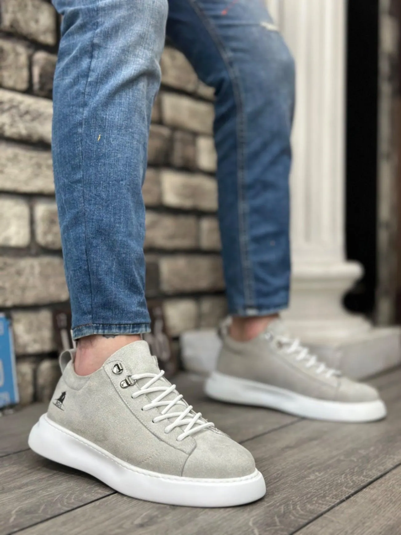 BA0331 Lace-Up Men's High Sole Gray Suede White Sole Sports Shoes