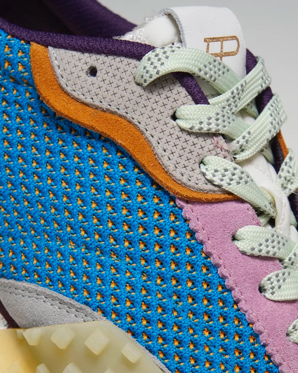 Crease Runner Wind Teal Running Shoes