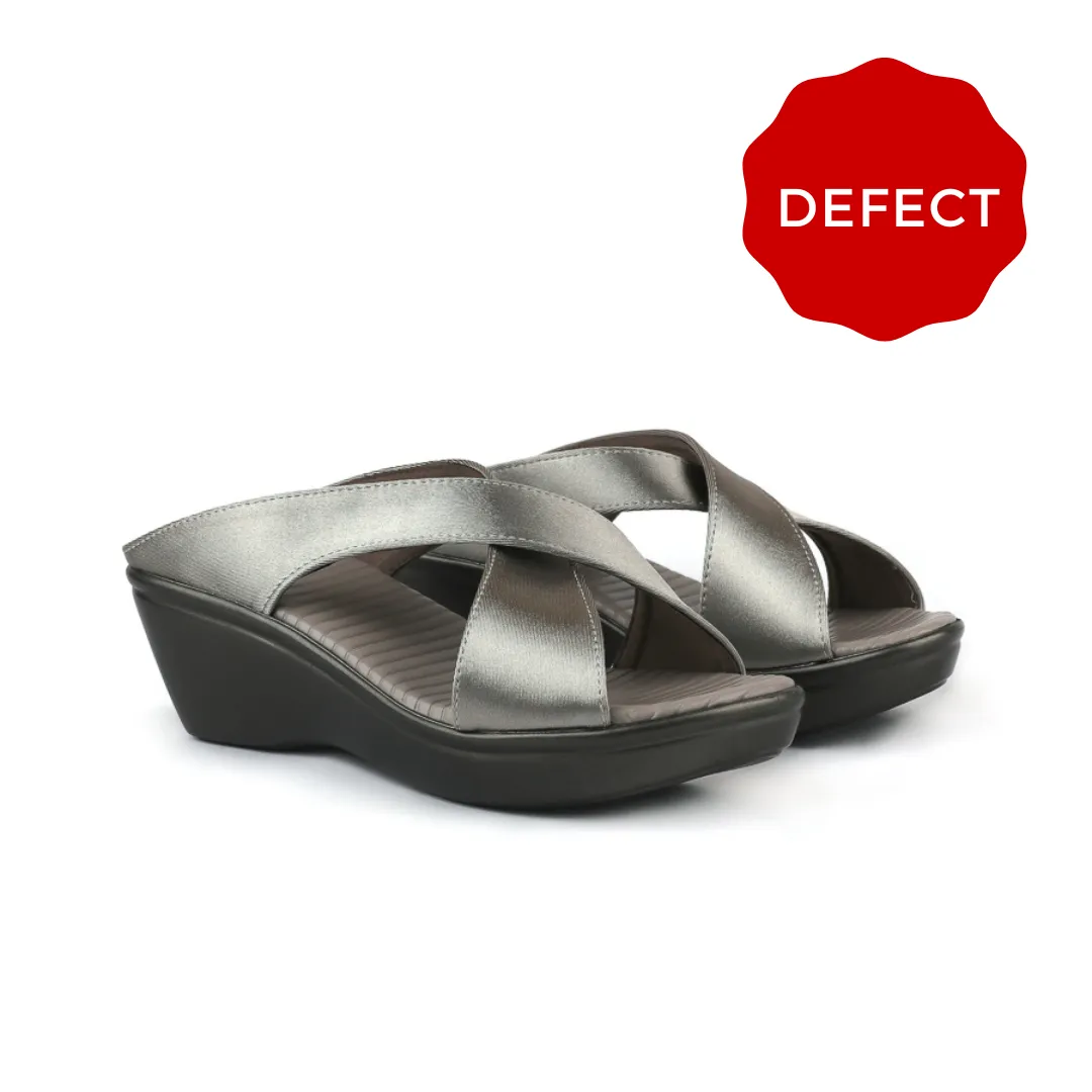 Defect Safya Criss-Cross Sandal