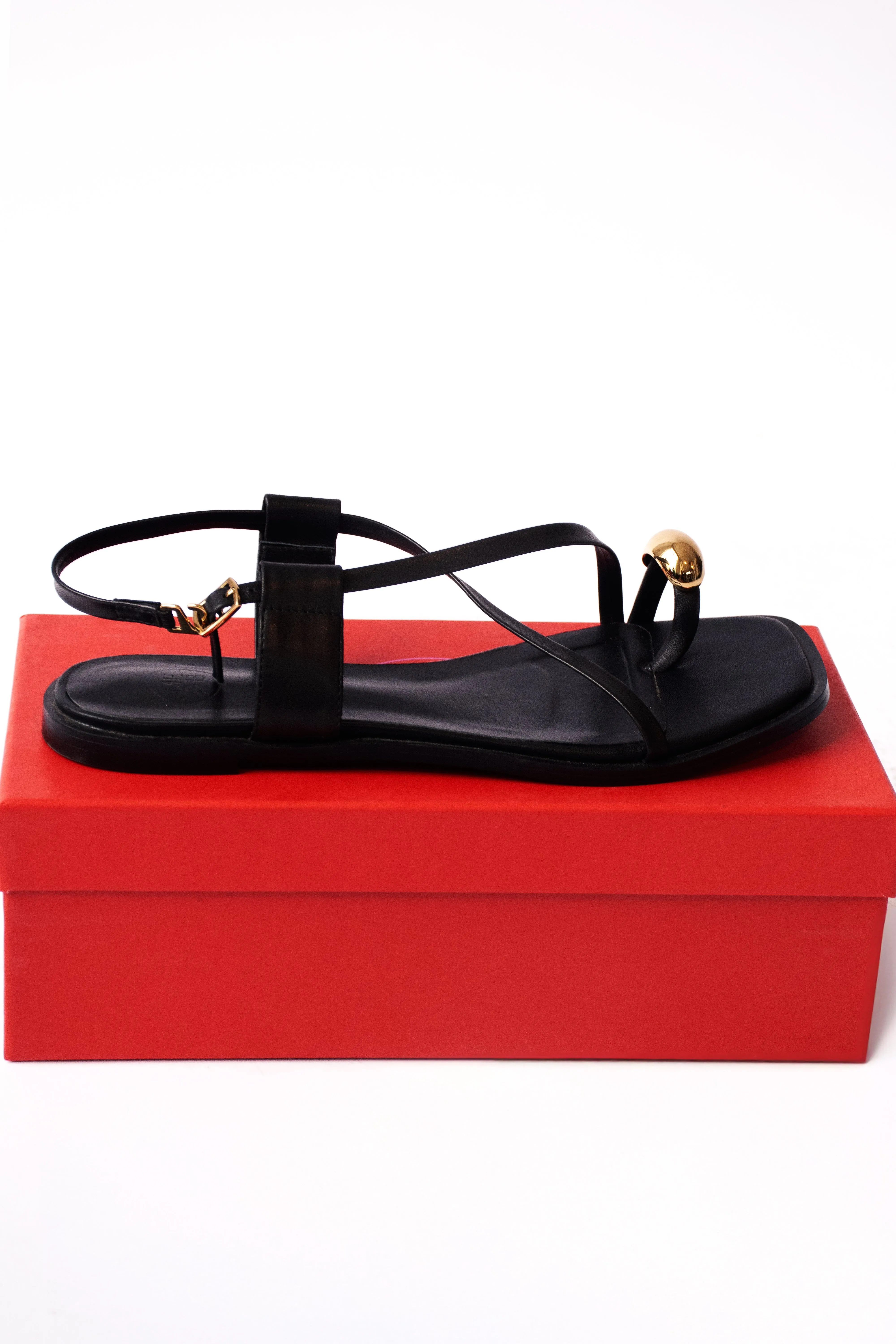 Luxe Cross Over Sandal in Black