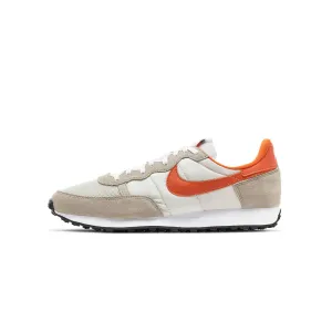 Nike Men Challenger OG 'Light Bone' Shoes