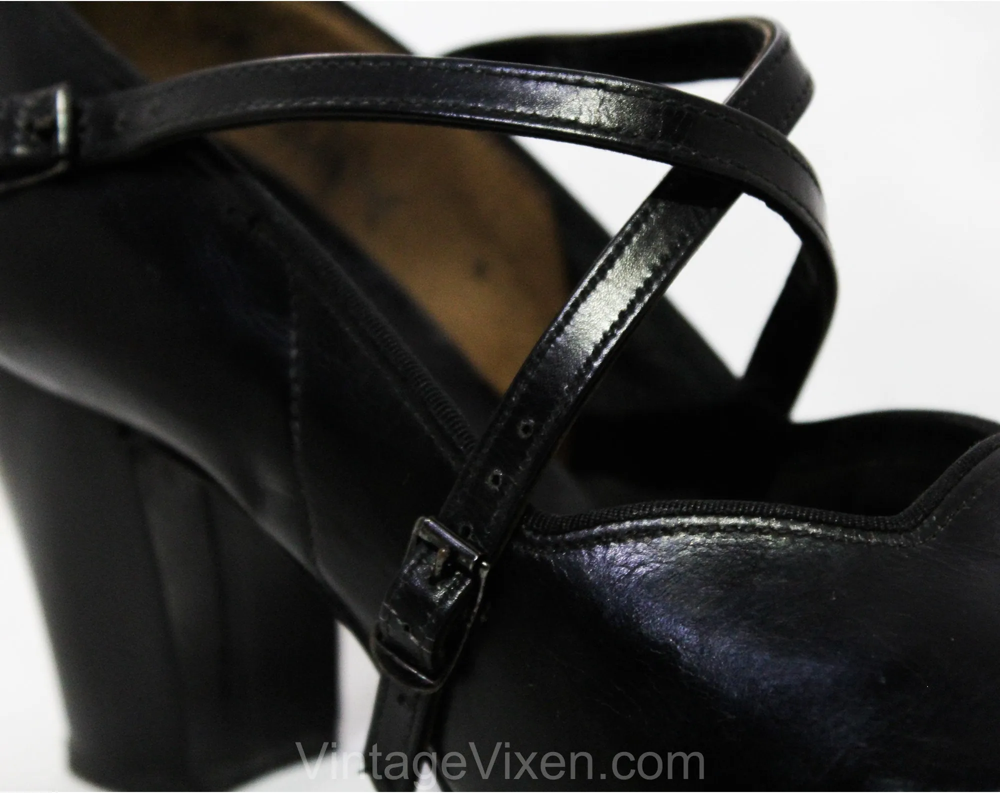 Size 5 1940s Black Leather Shoes - Unworn Beautiful 40s Pumps with Criss Cross Buckles - Rounded Toe High Heels - Pin Up Girl NOS Deadstock