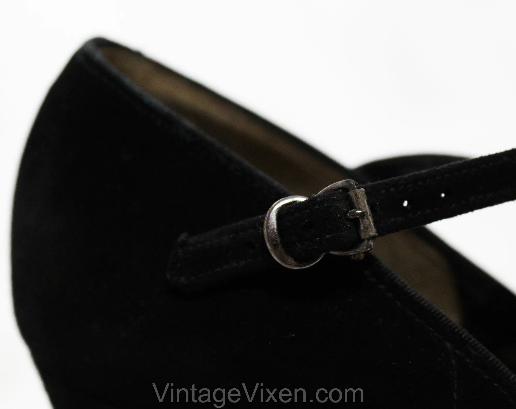 Size 5 1940s Black Suede Shoes - Unworn Beautiful 40s Pumps with Criss Cross Buckles - Rounded Toe High Heels - Pin Up Girl NOS Deadstock