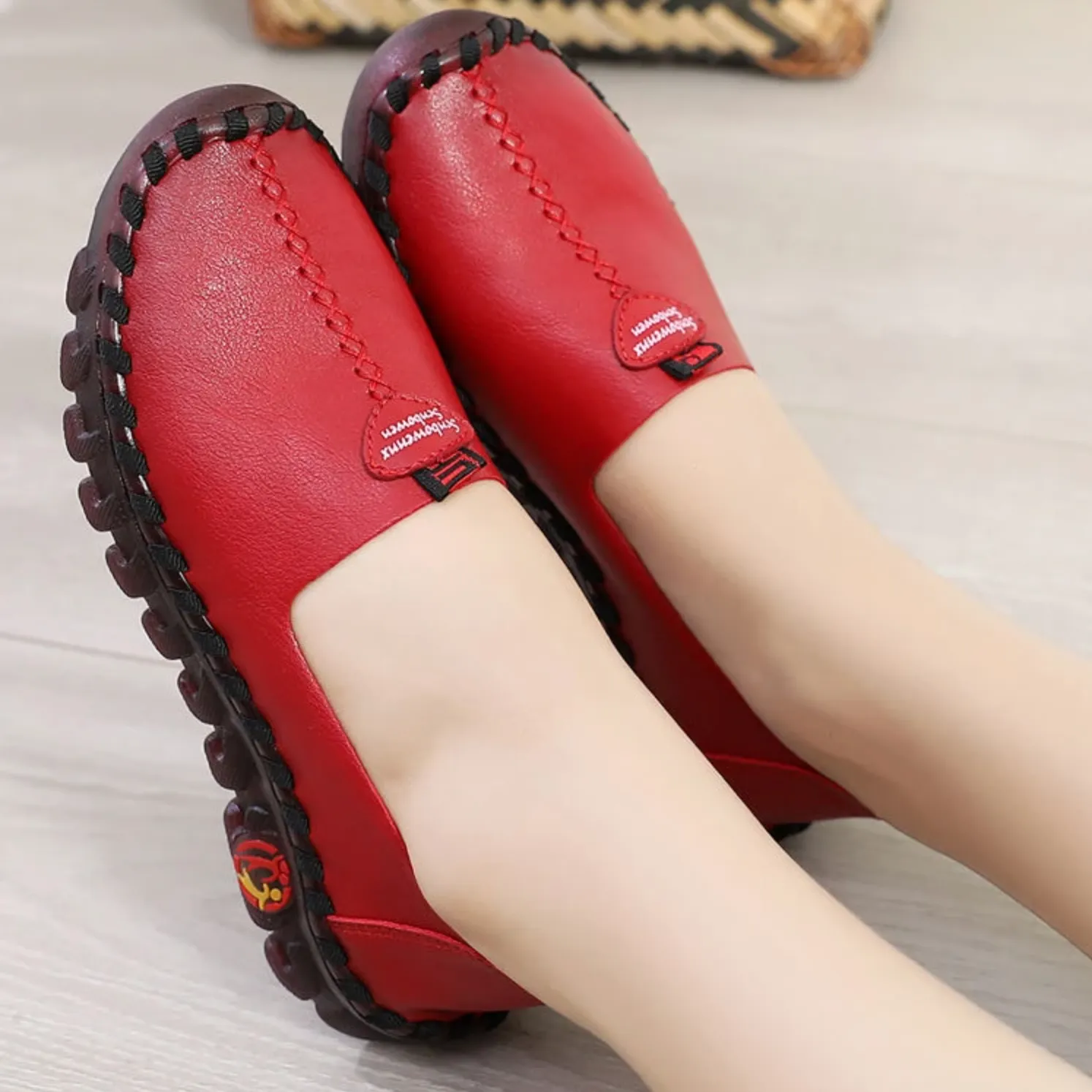 Vanccy Women's Wide Fit Thick Sole Flats Shoes For Women