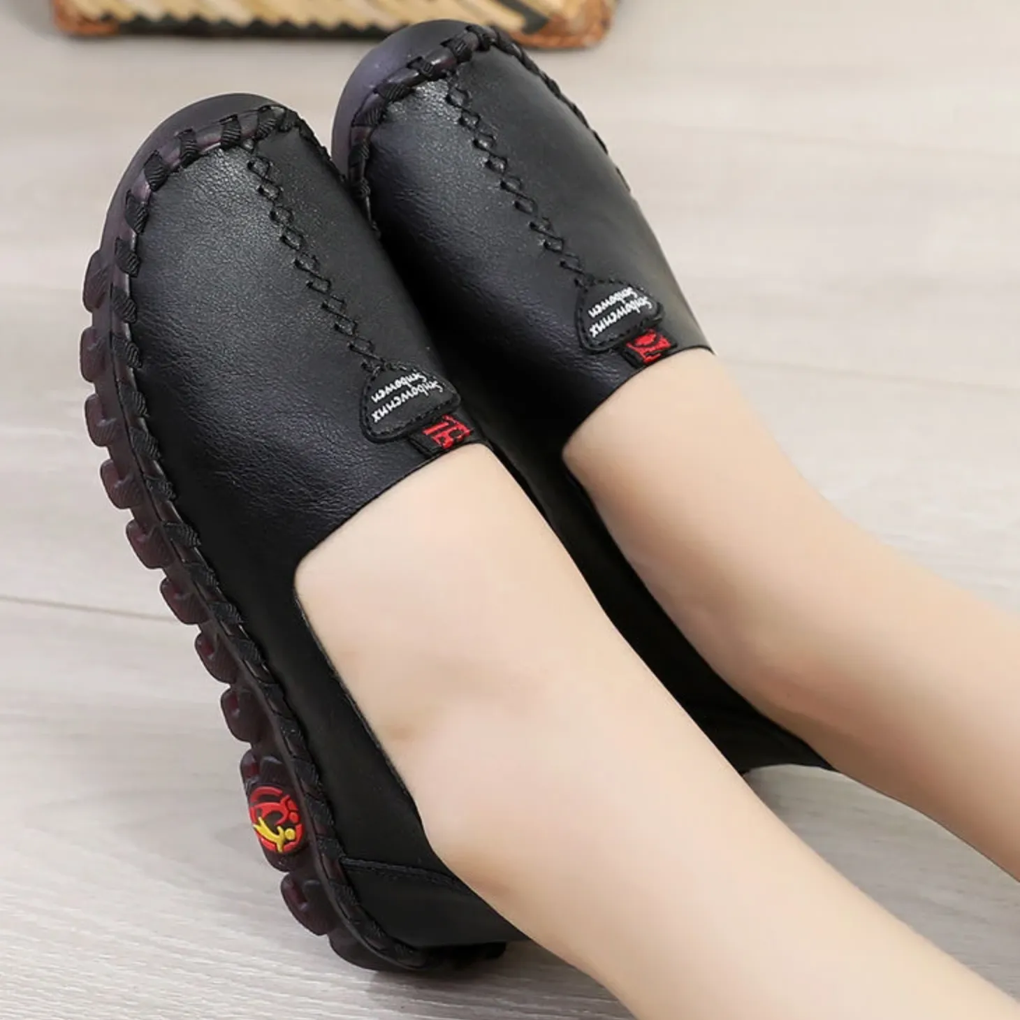 Vanccy Women's Wide Fit Thick Sole Flats Shoes For Women