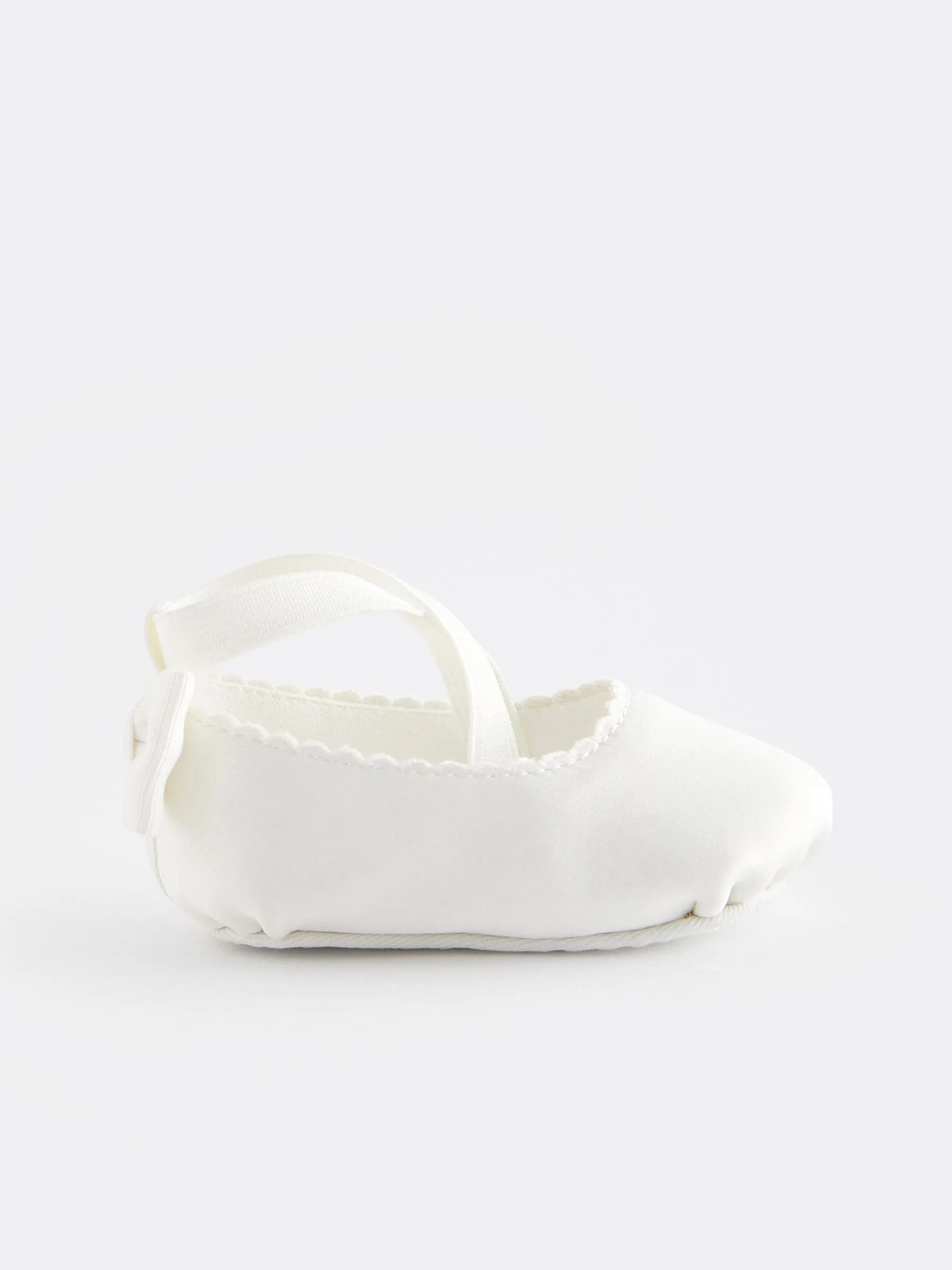 White Ballet Baby Shoes (0-24mths)