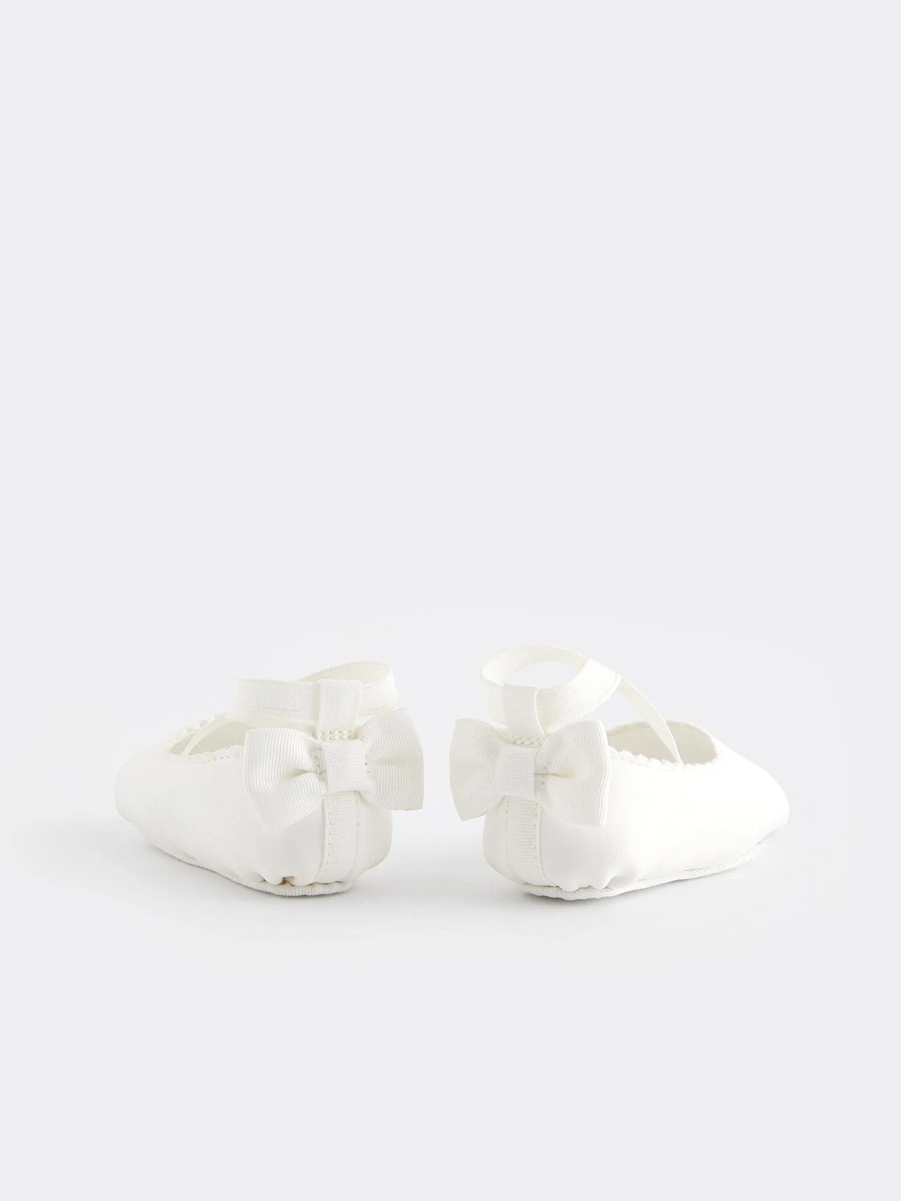 White Ballet Baby Shoes (0-24mths)