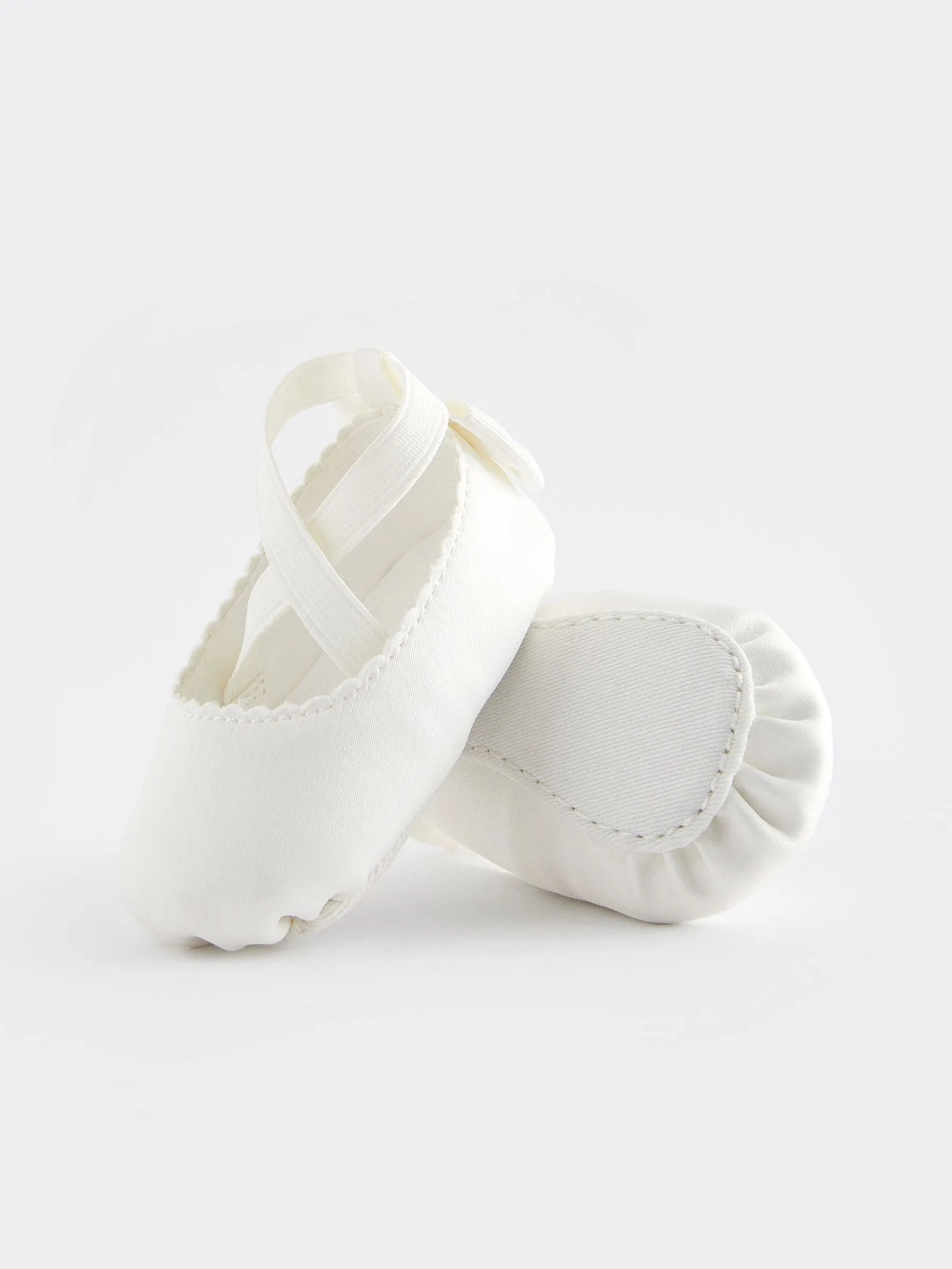 White Ballet Baby Shoes (0-24mths)