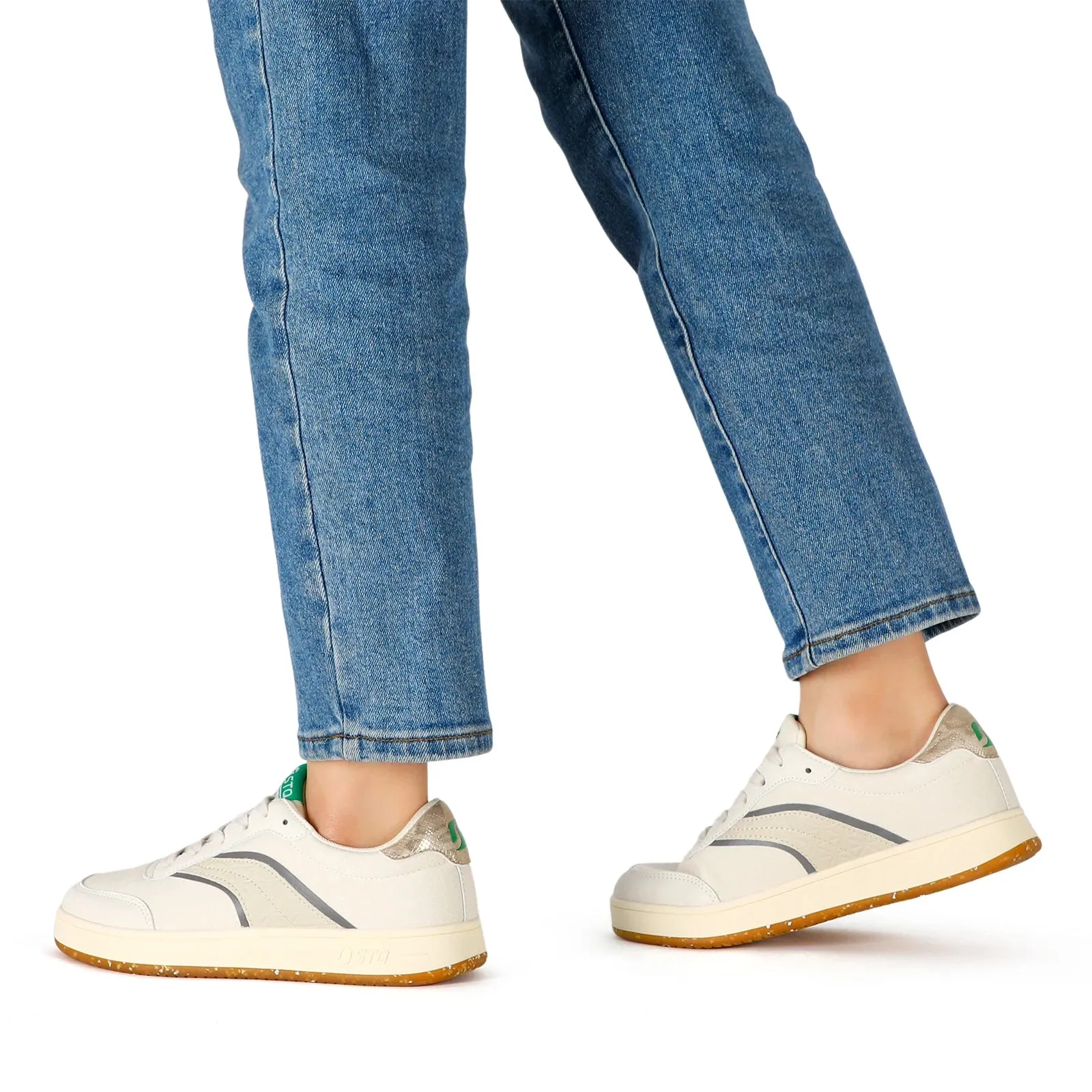 Women's Skate Shoes Lace Up Fashion Walking Sneakers Non Slip Comfortable Canvas Shoes